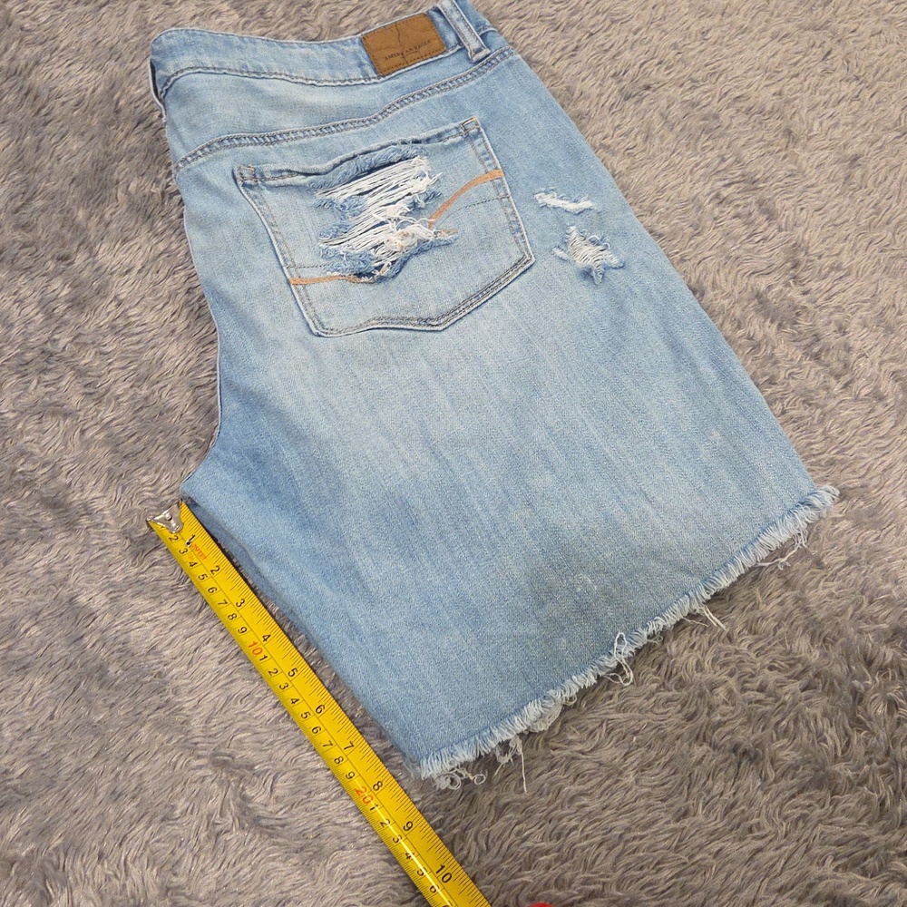 American Eagle Outfitters Light Blue Distressed Denim Cutoff Shorts Size 14! - Picture 11 of 12